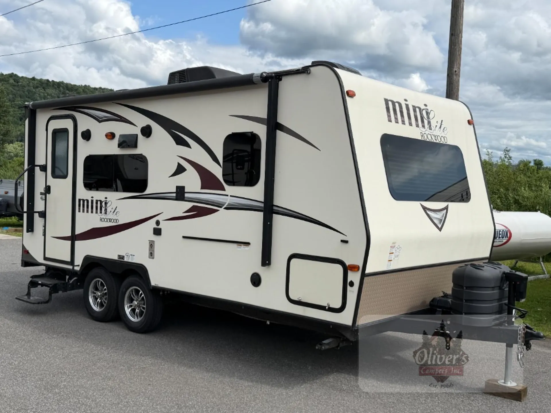2018 Forest River Rockwood Mini Lite 2109S - Photo 2