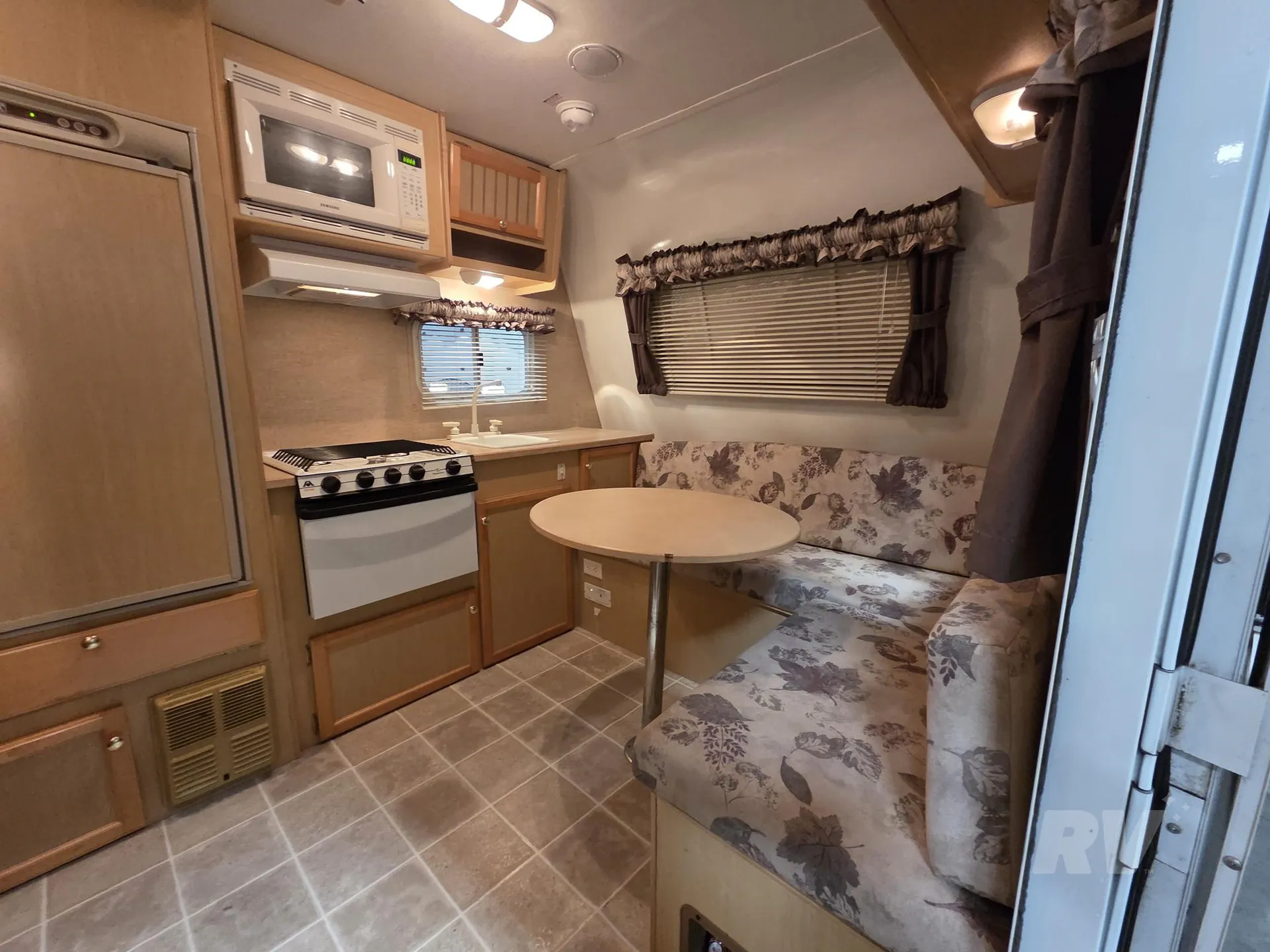 2005 Jayco Jay Feather 165 - Photo 4