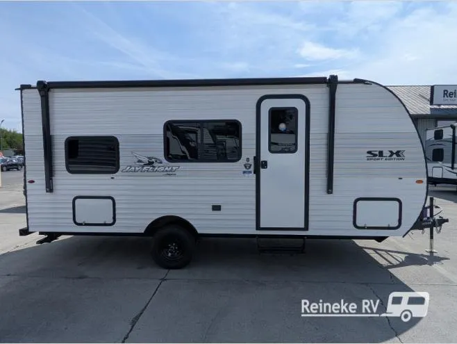 2026 Jayco Jay Flight SLX 172DB - Photo 2