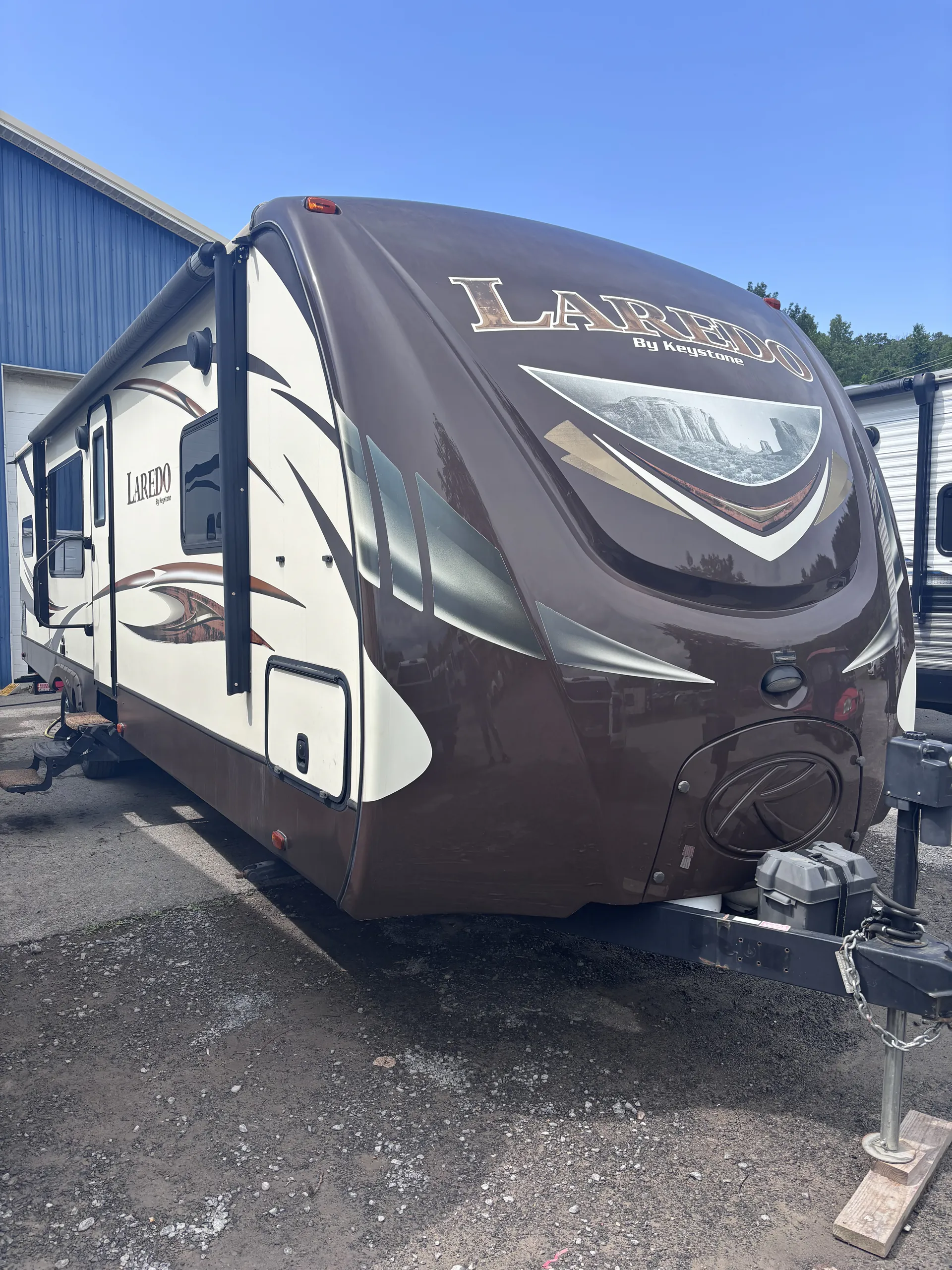 2015 Keystone Laredo 294RK - Photo 2
