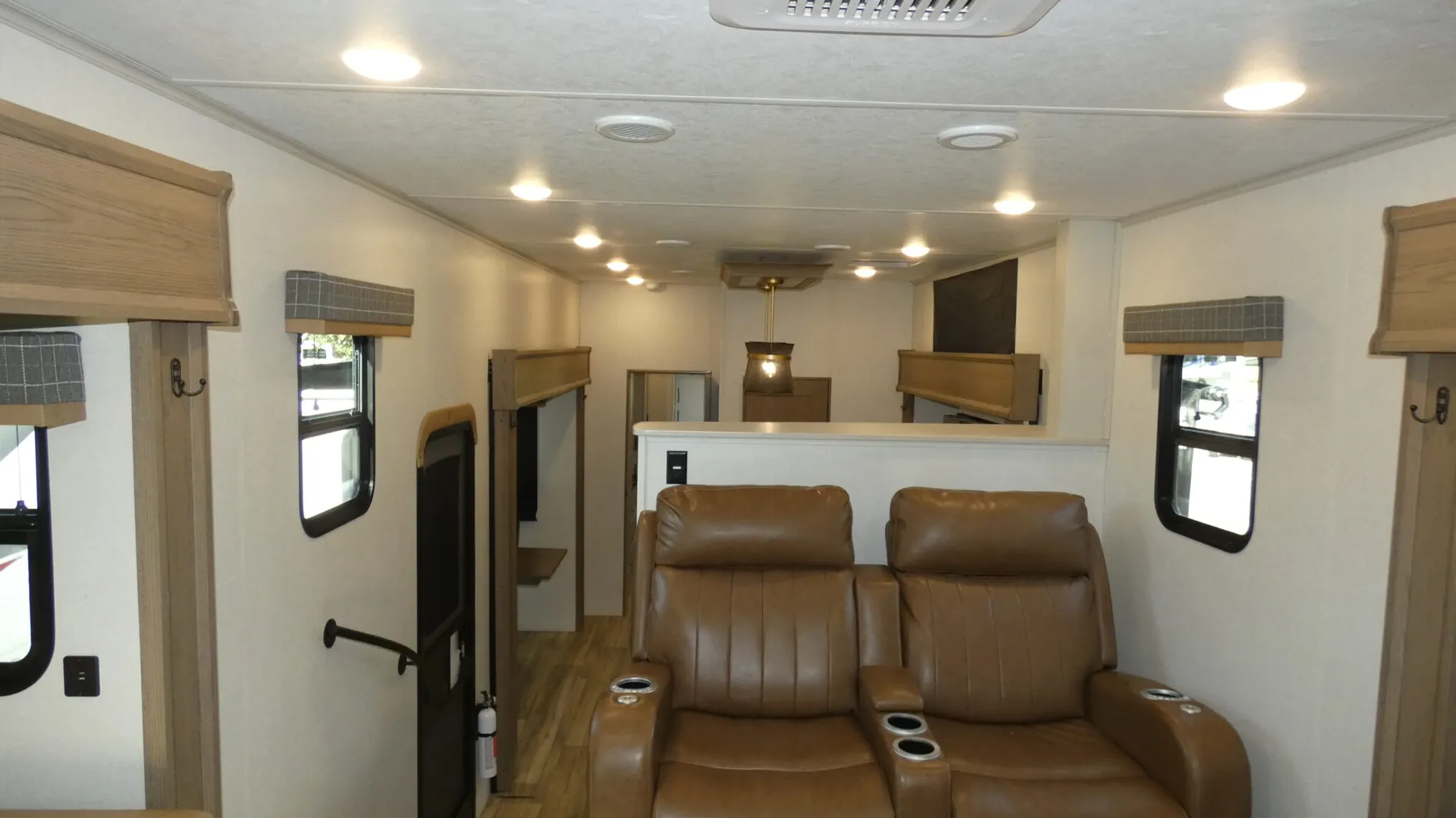 2025 Dutchmen Astoria 3803FLP - Photo 3